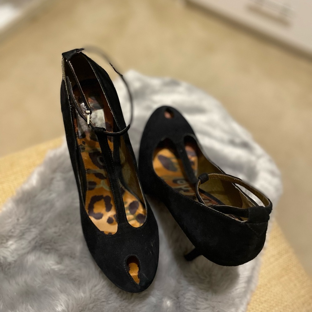 Suede Sam Eldeman Size 9, gently used. - Picture 2 of 2